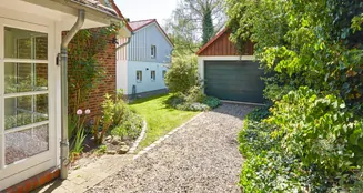 von_poll_real_estate_property_24276007_image_0