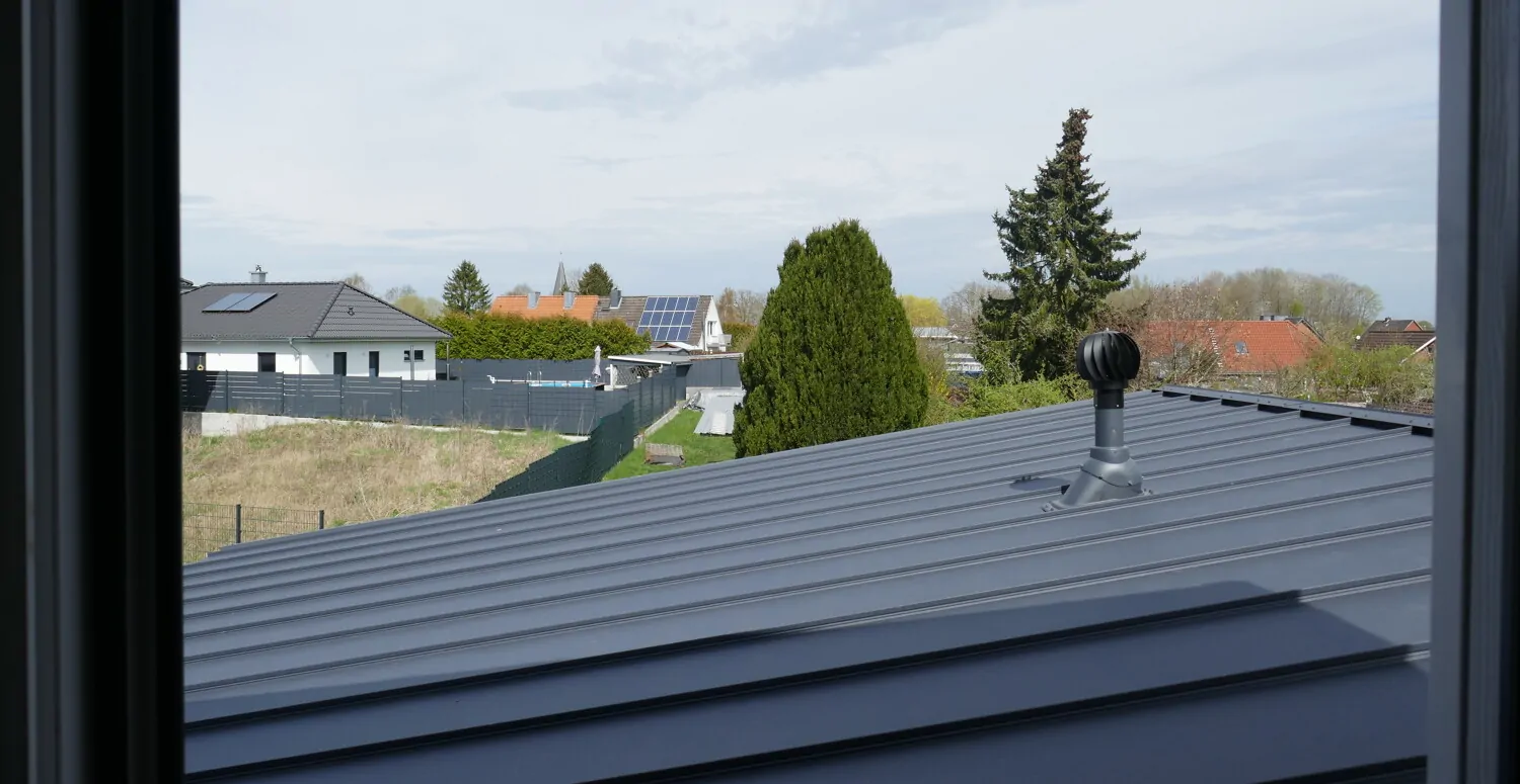 Neubau-Doppelhaushälfte mit großem Grundstück – perfekte Anbindung Richtung Ostsee