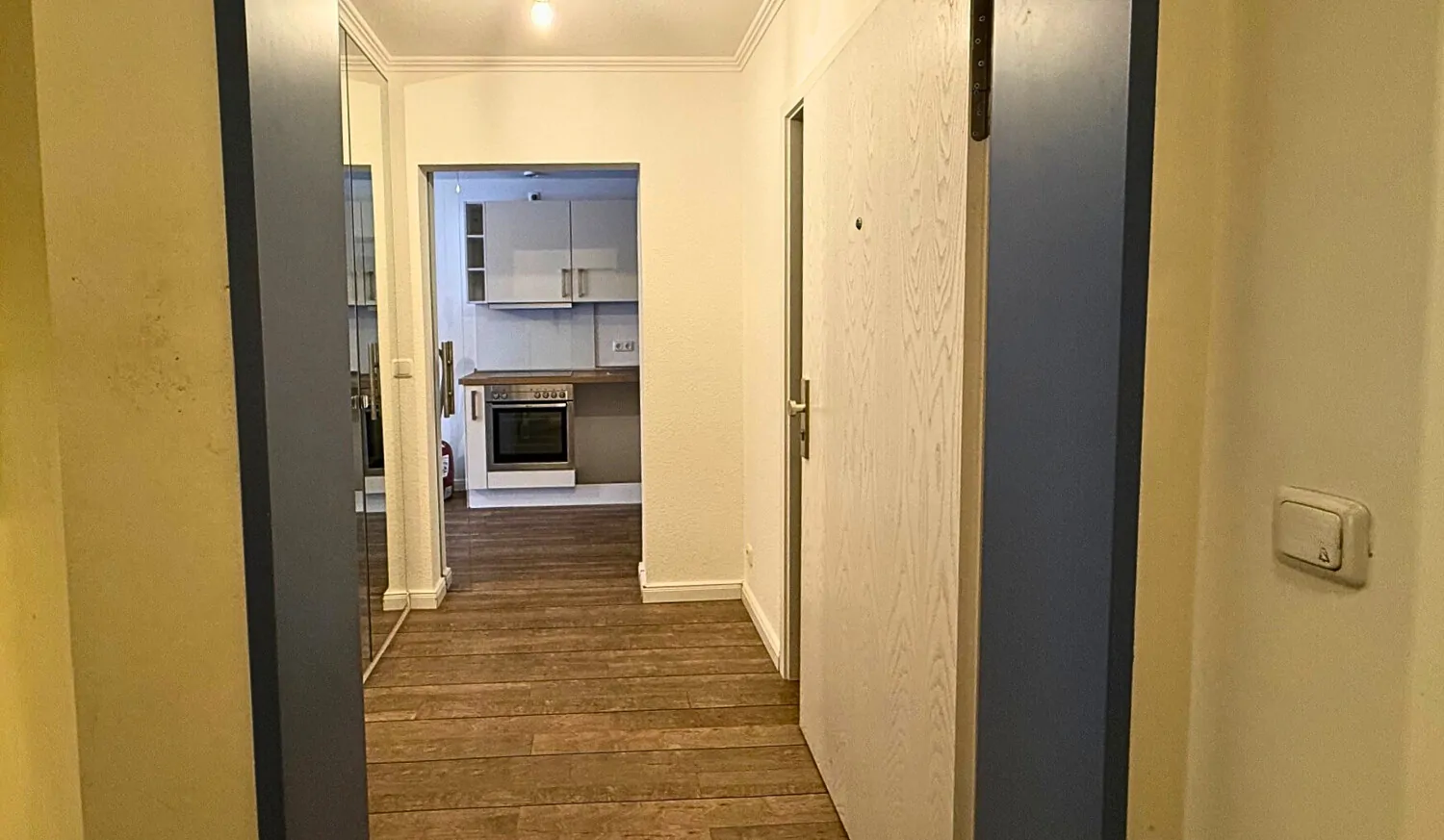 Flur, Eingangsbereich Wohnung