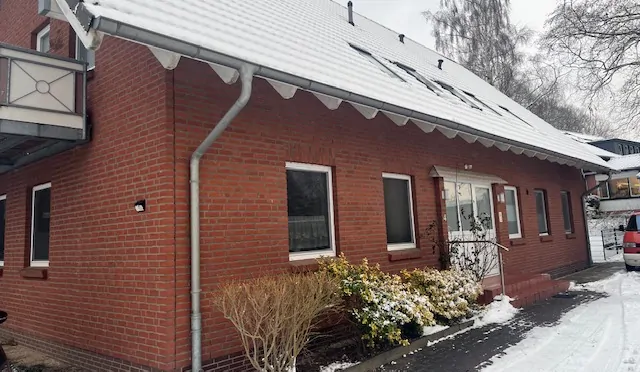 Eingang mit auffahrt