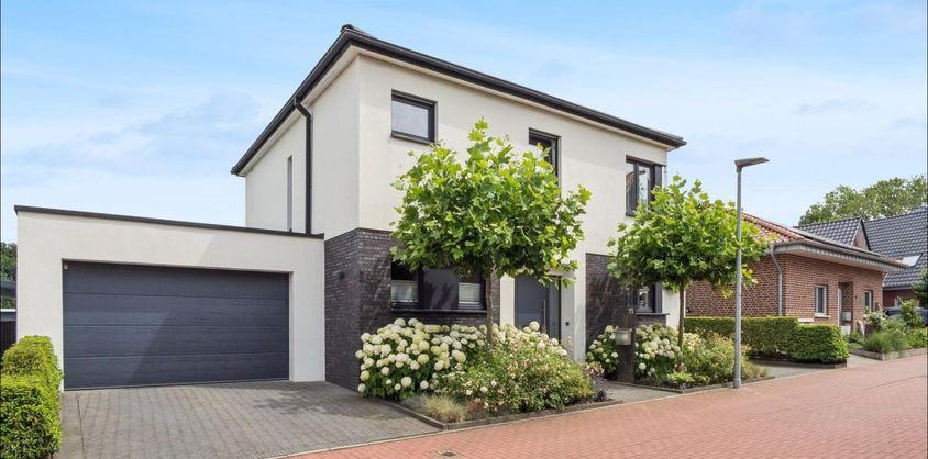 von Poll Immobilien GmbH