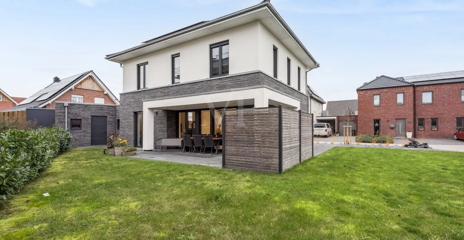 backbone_584524-A_010_WEB