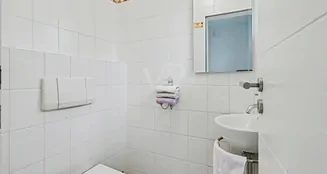 von_poll_real_estate_property_25445017_image_2