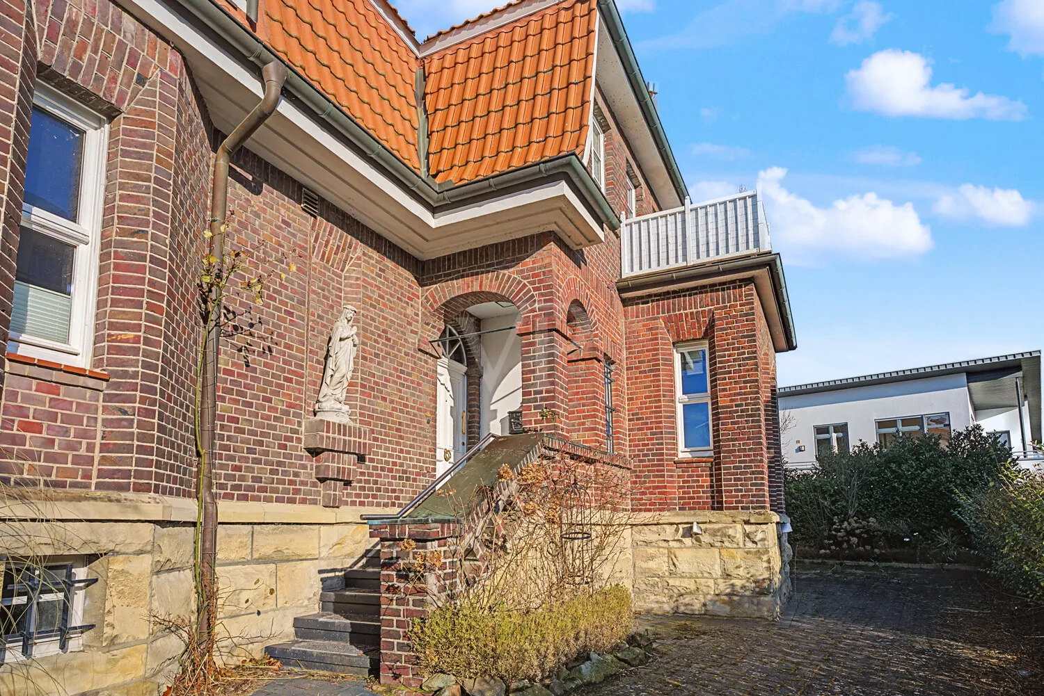 Zeitlose Eleganz trifft Großzügigkeit – Stilvolle Stadtvilla mit historischem Charme in Billerbeck