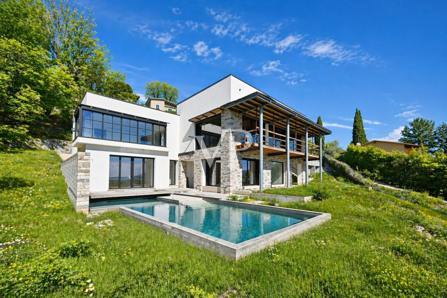 Wunderschöne Villa mit Seeblick