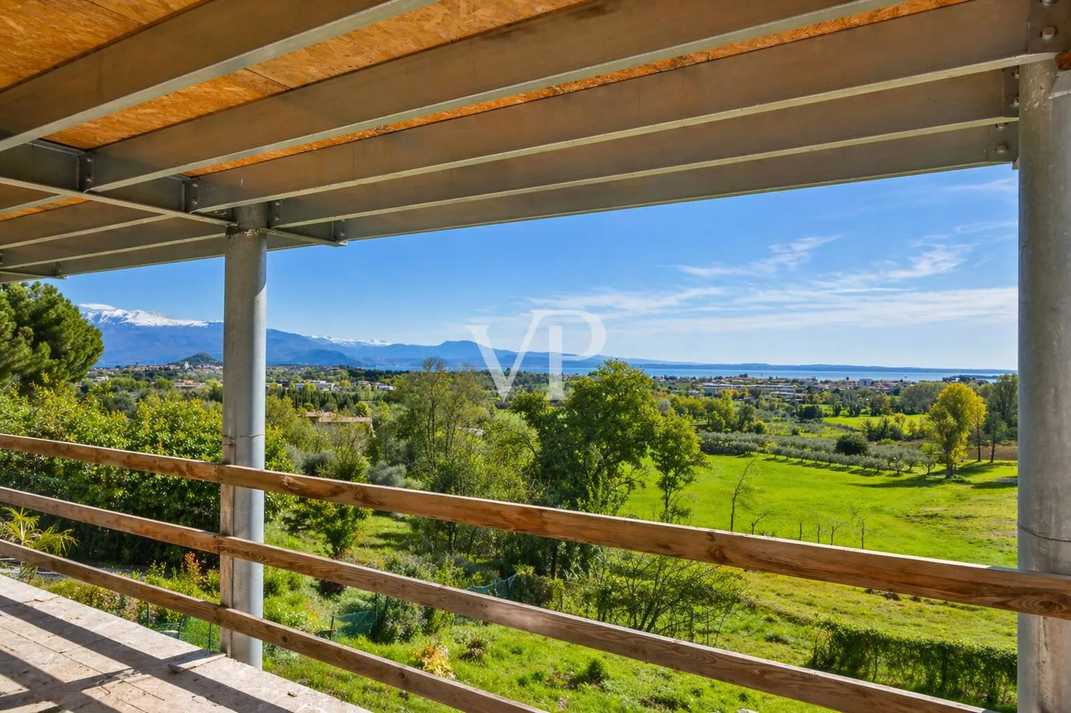 Wunderschöne Villa mit Seeblick