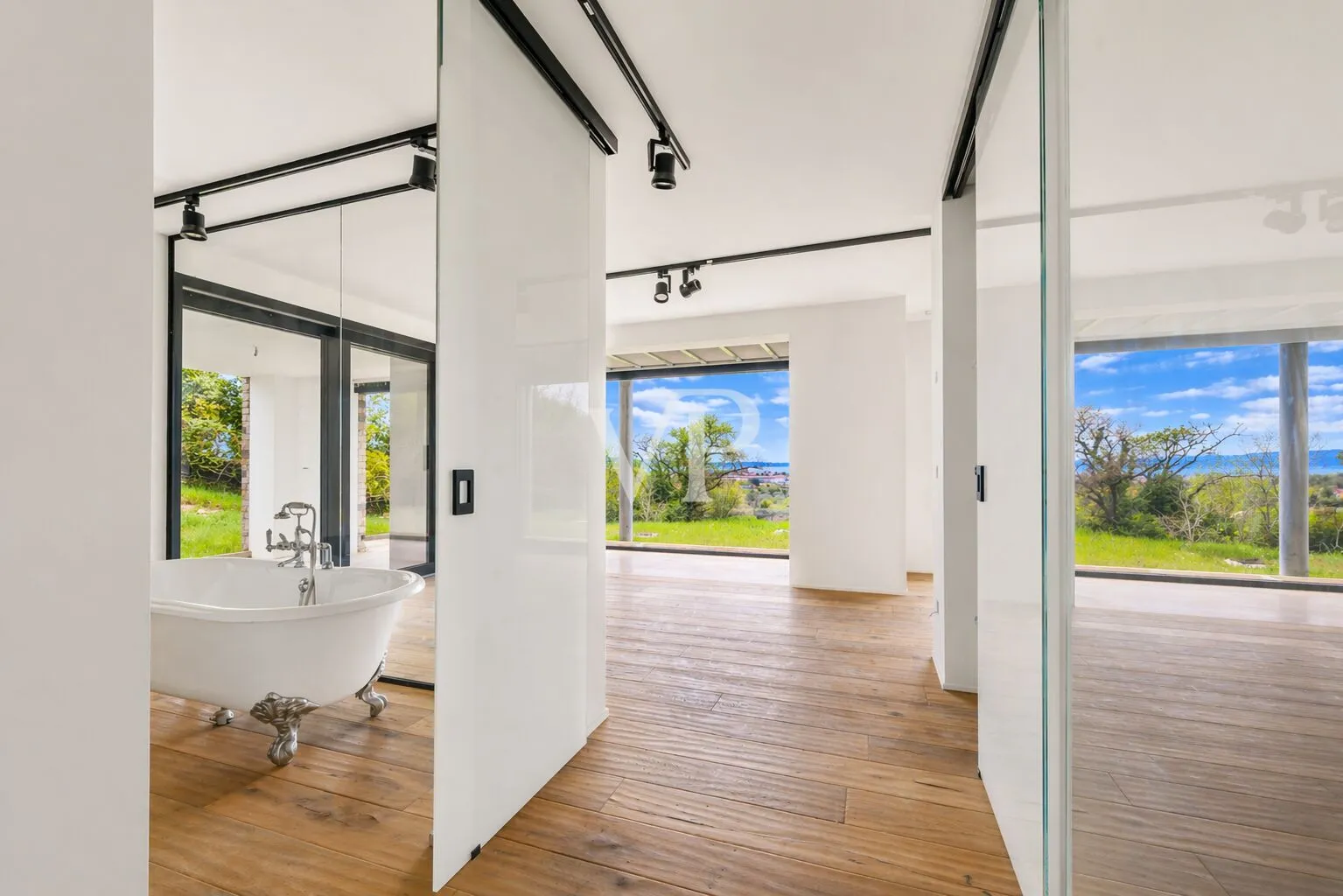 Wunderschöne Villa mit Seeblick