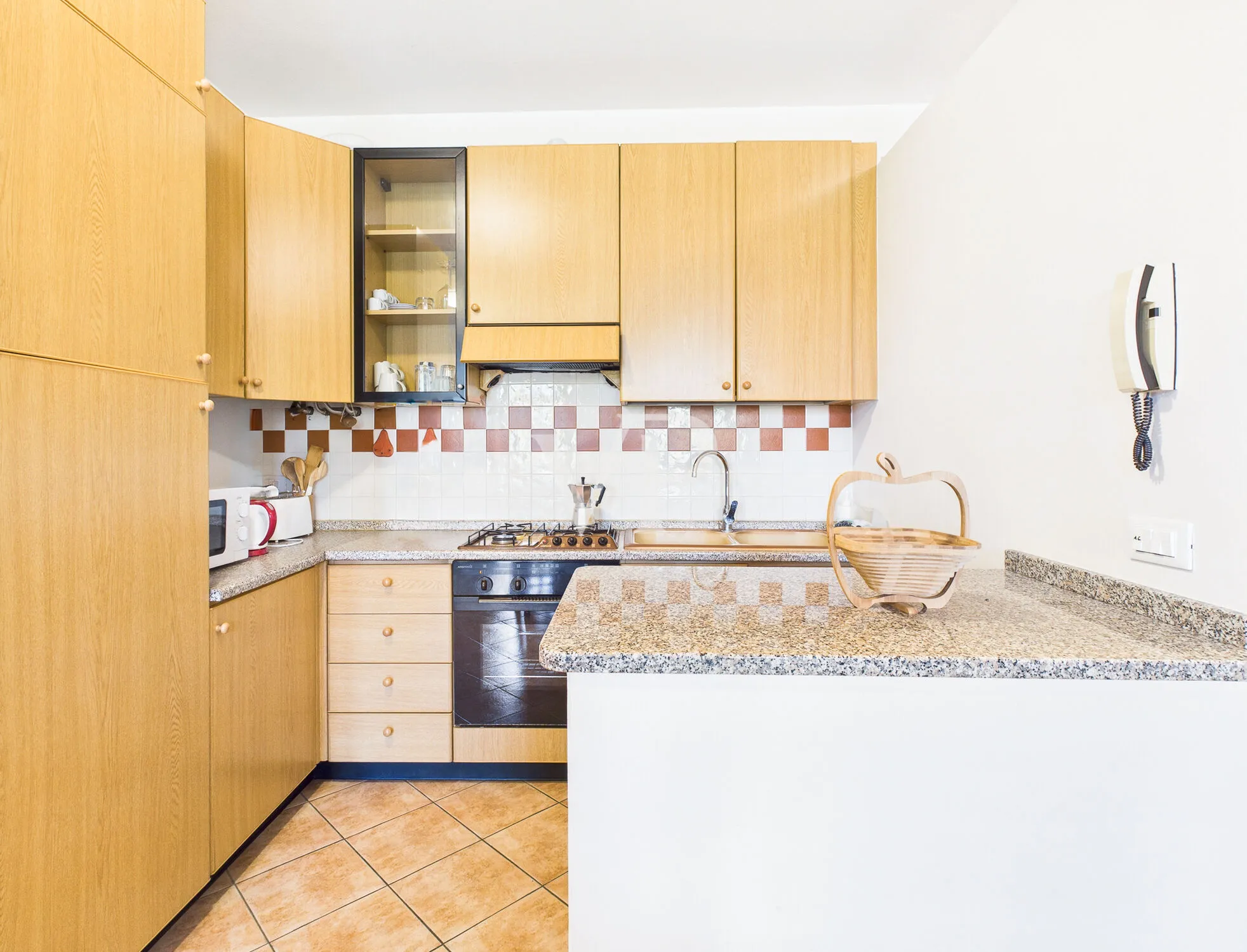 Colà di Lazise - Elegant three-room apartment with pool and panoramic view
