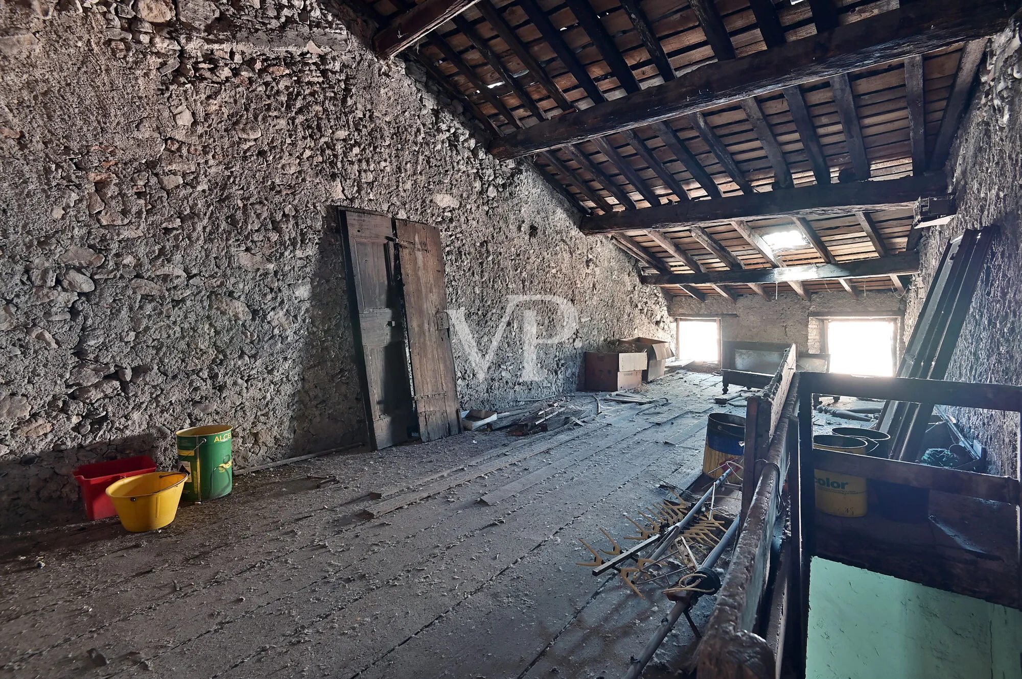 Edificio histórico emblemático en el corazón de Salò
