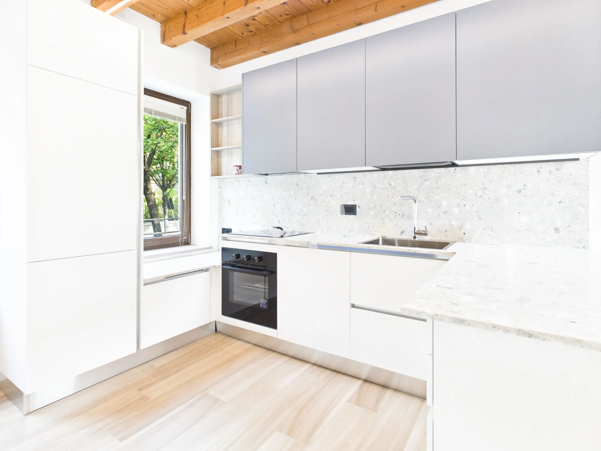 Appartamento in bifamiliare ristrutturato con garage