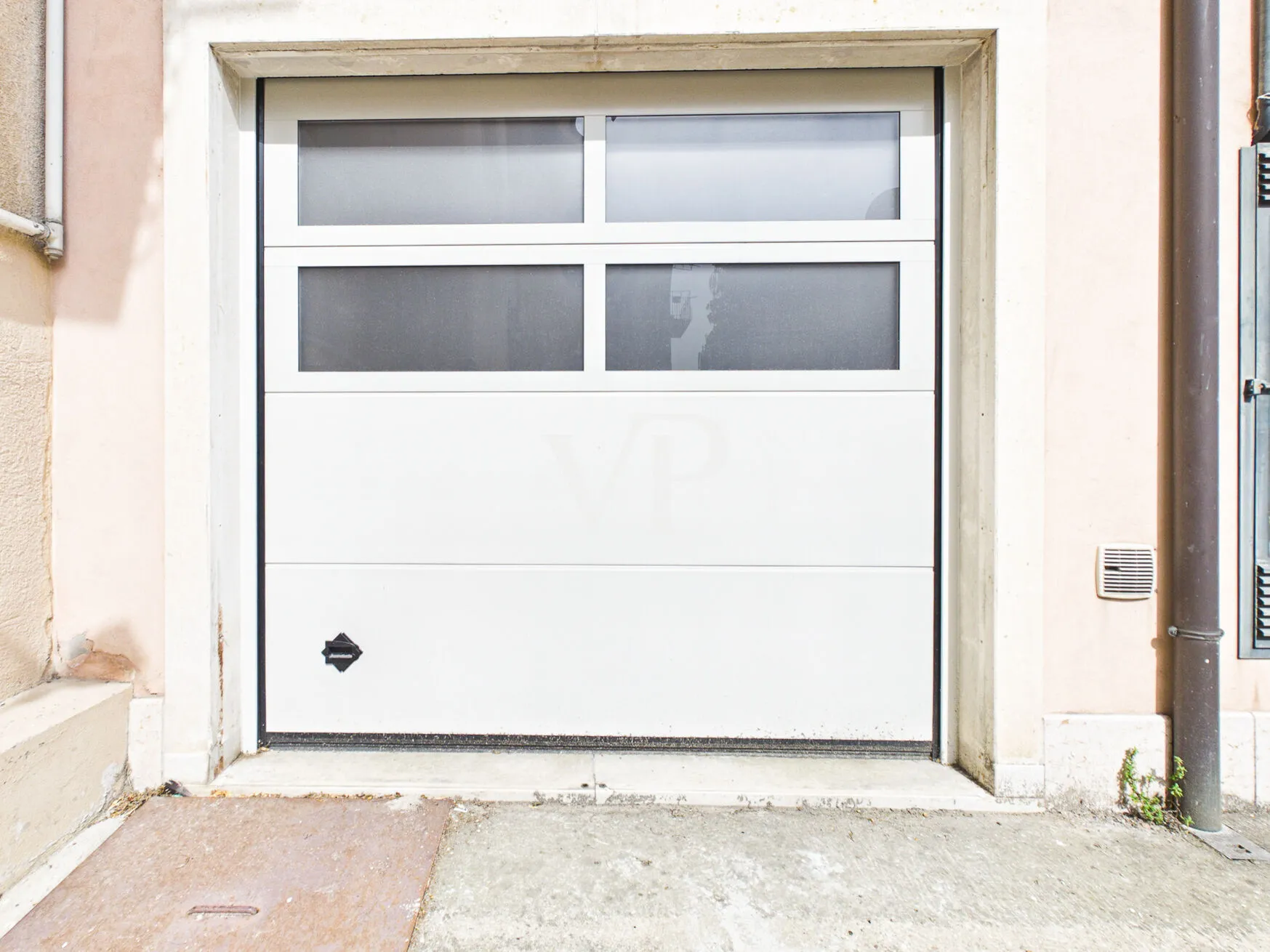 Appartement dans une maison jumelée rénovée avec garage