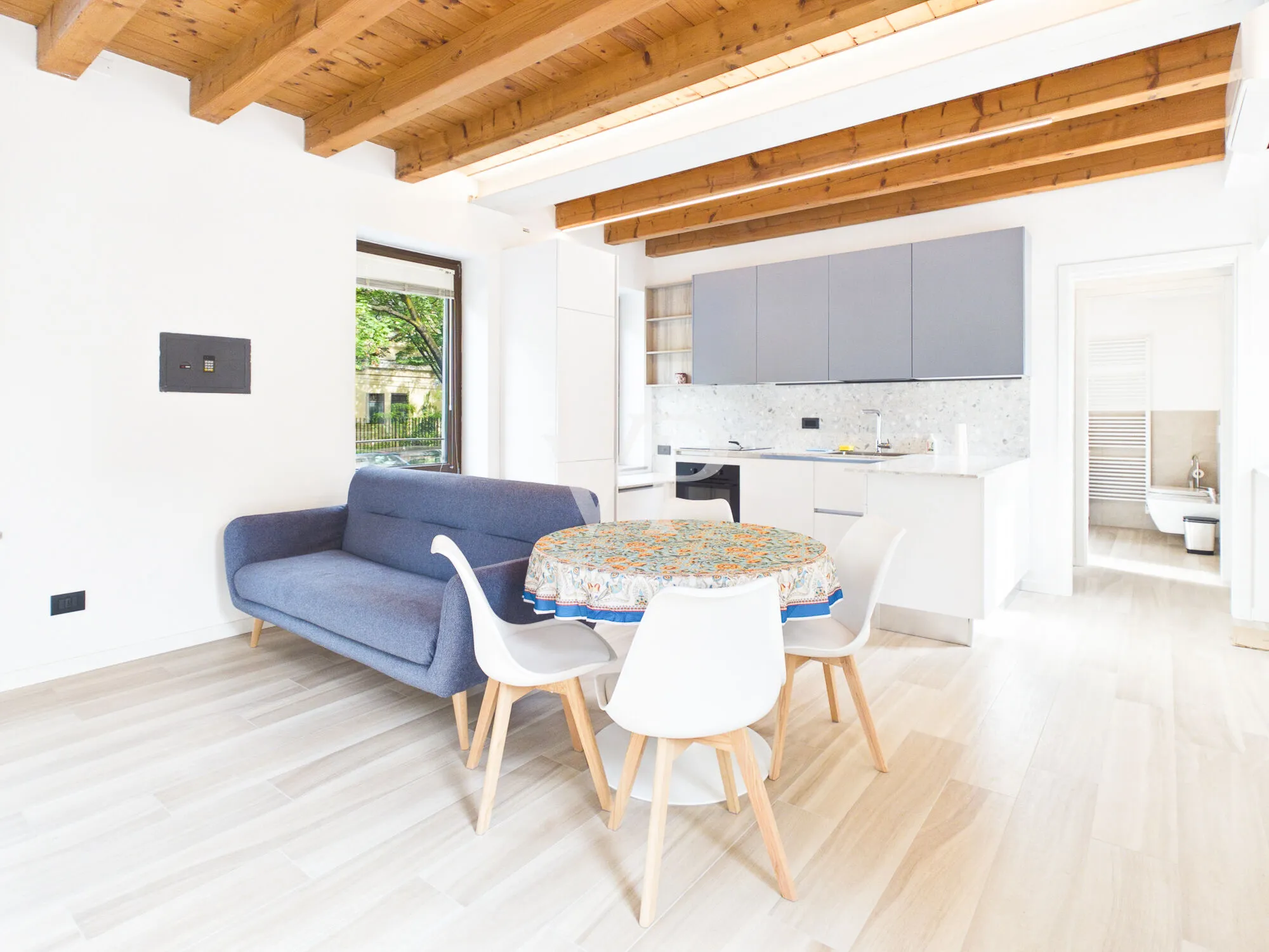 Piso en una vivienda bifamiliar reformada con garaje