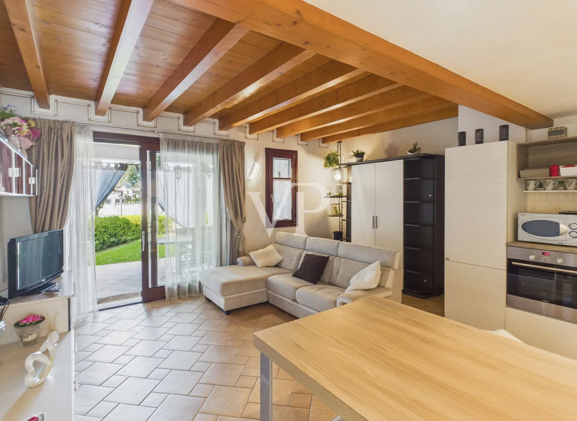 Living room 2