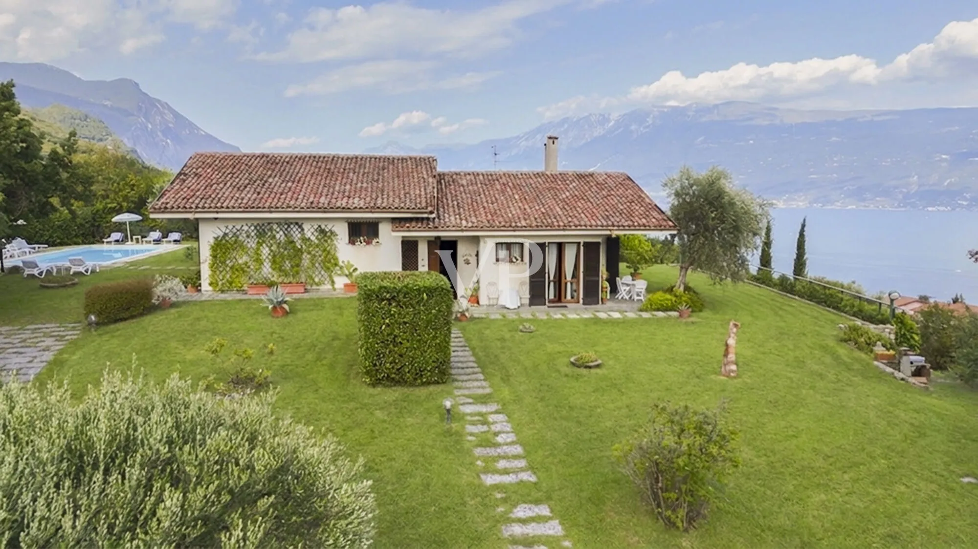 Exklusive Villa mit Seeblick in Toscolano Maderno