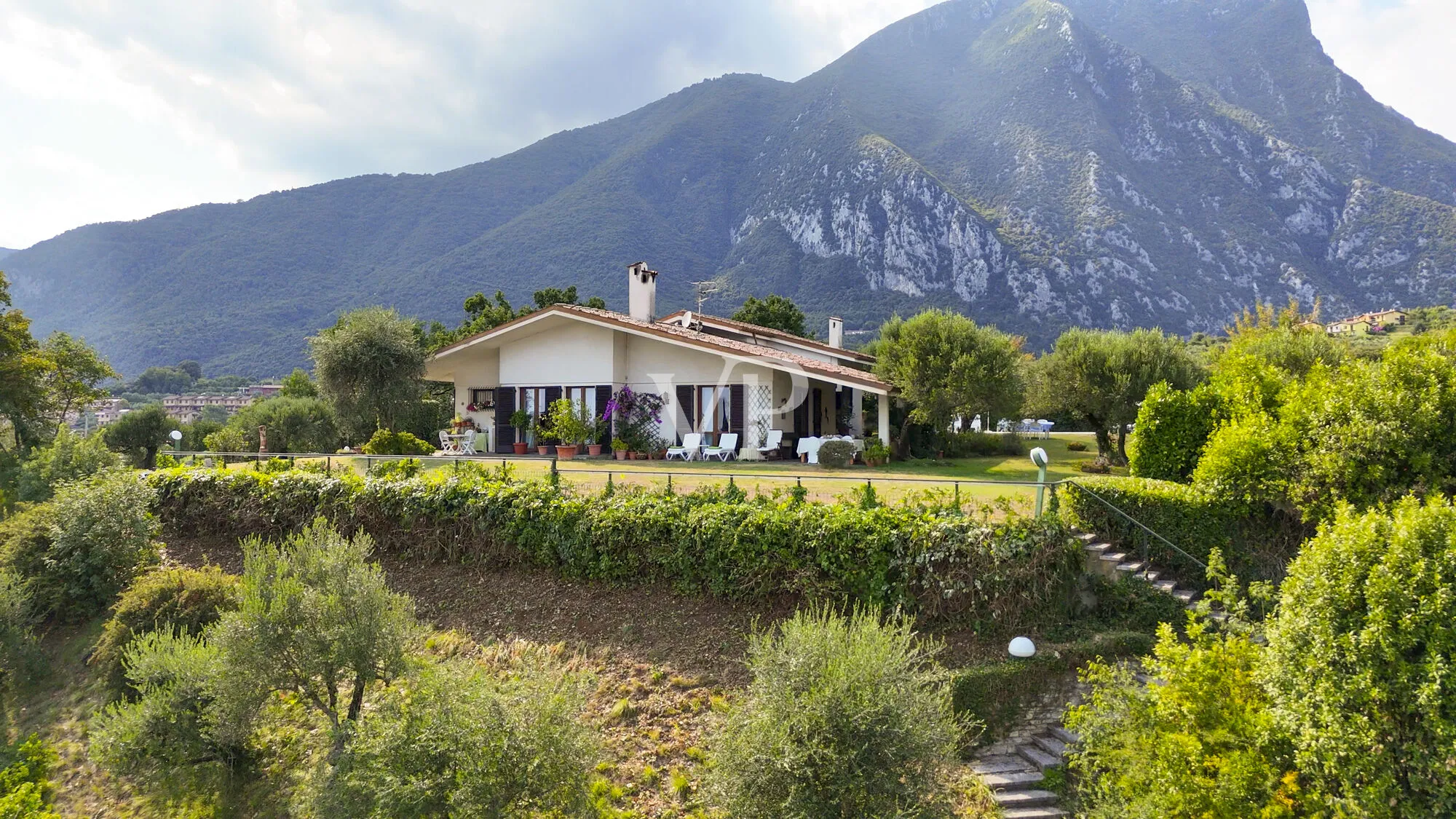 Exklusive Villa mit Seeblick in Toscolano Maderno