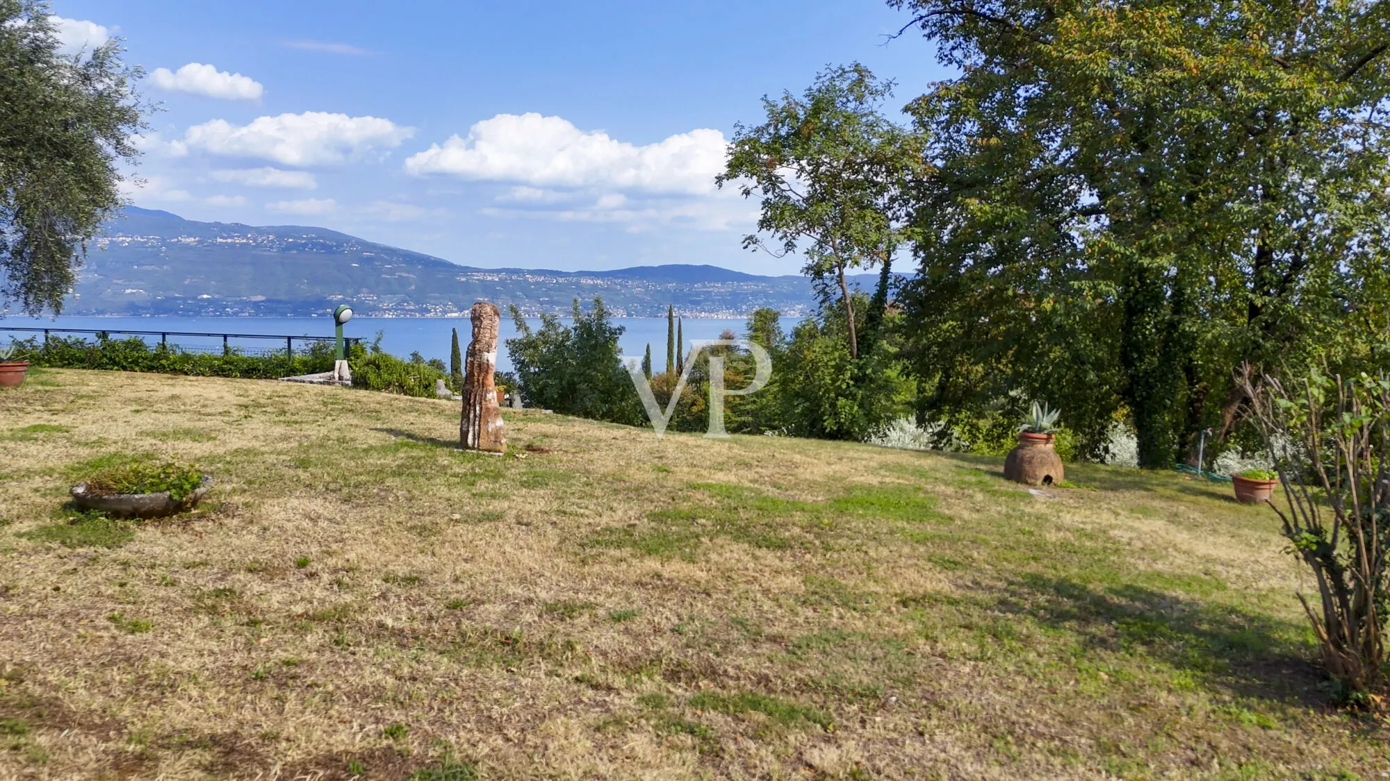 Exklusive Villa mit Seeblick in Toscolano Maderno