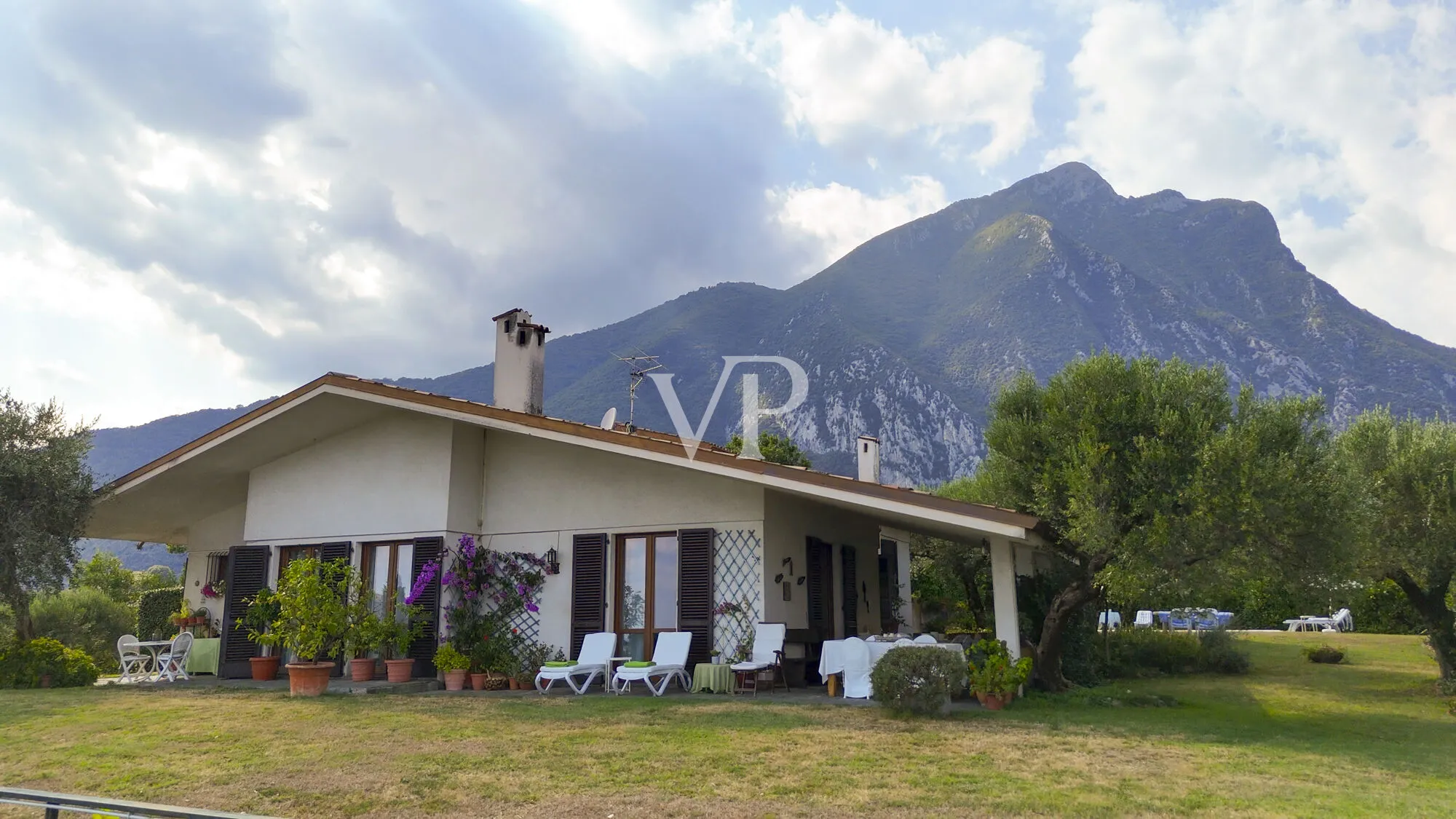 Exklusive Villa mit Seeblick in Toscolano Maderno