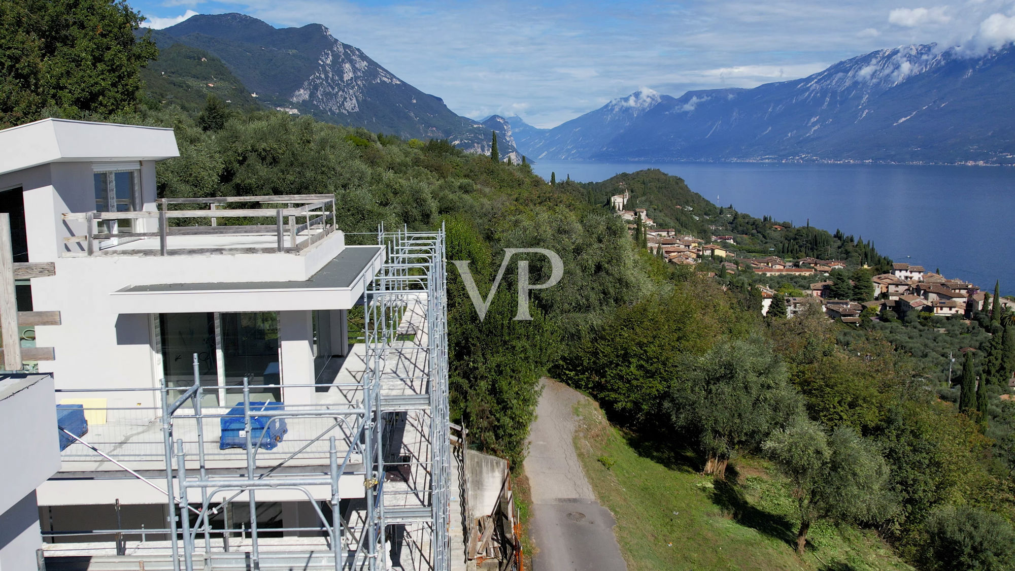 Superbe villa avec vue sur le lac et piscine privée