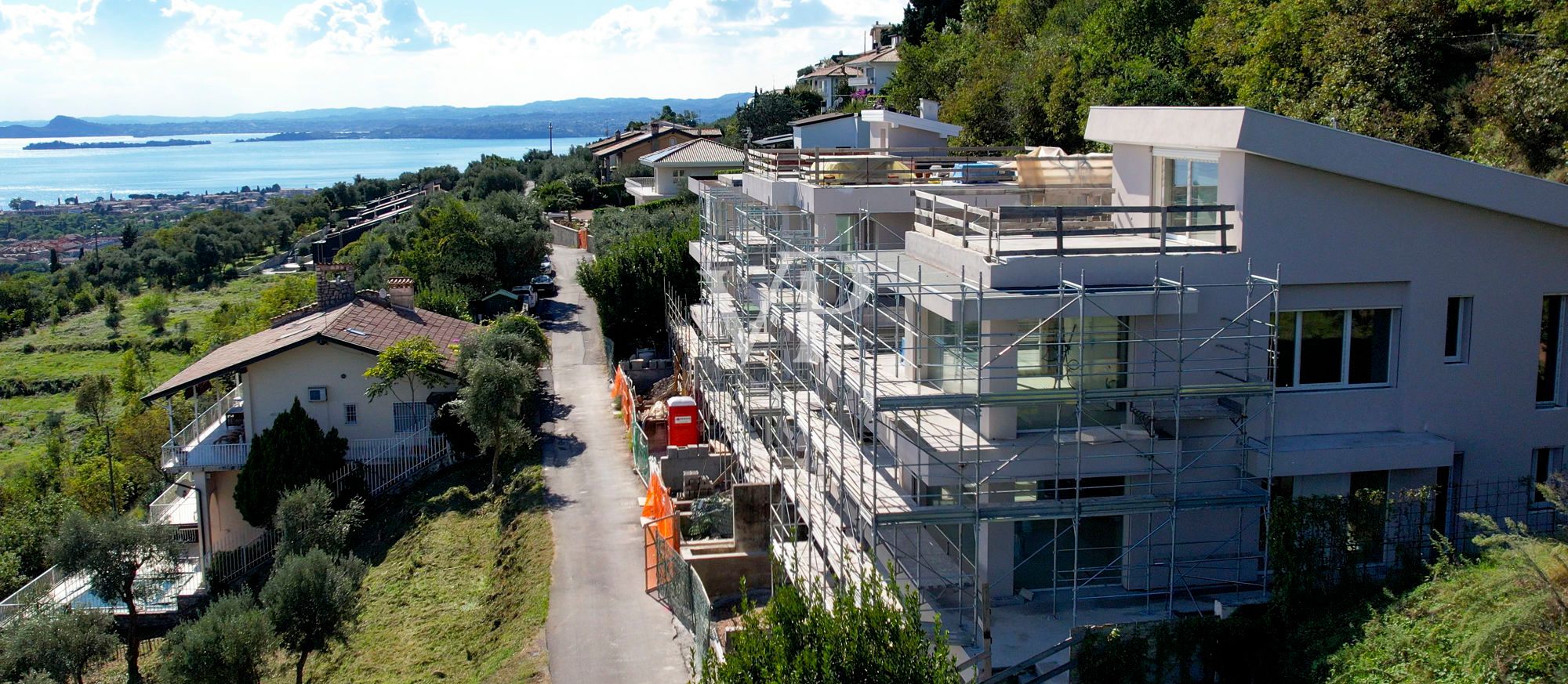 Gorgeous villa with lake view and private pool