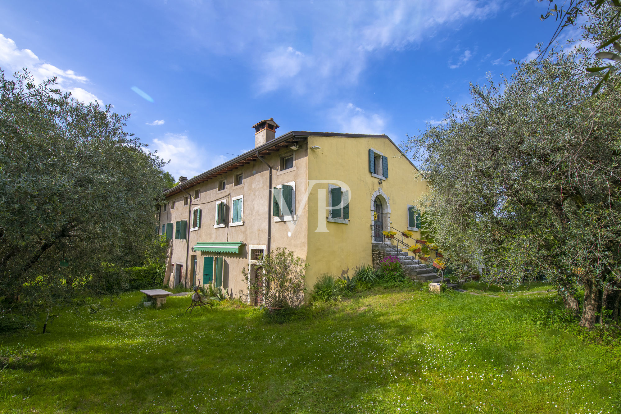 Magnificent partially renovated Rustico with lake view