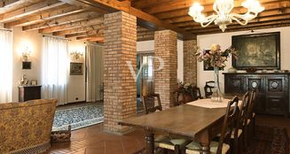 von_poll_real_estate_property_IT244921309_image_12