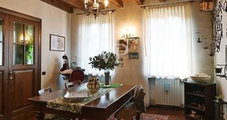 von_poll_real_estate_property_IT244921309_image_14