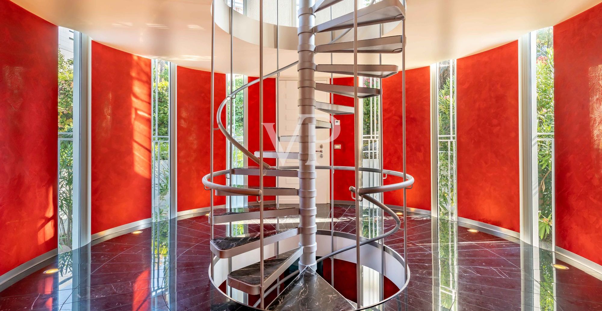 Architektenvilla mit traumhaften Seeblick in Torbole