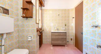 von_poll_real_estate_property_IT244921424_image_16