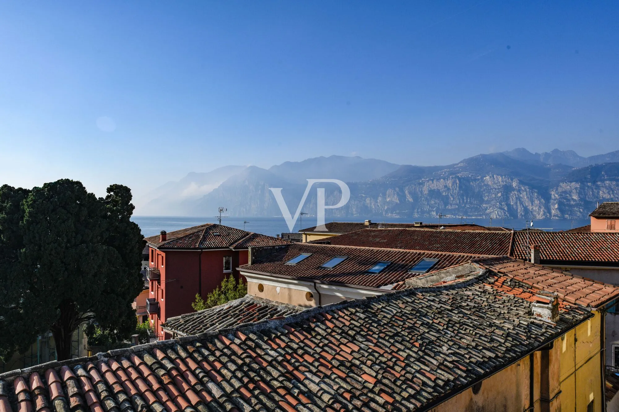 Ampio Attico in Vista Lago in centro a Malcesine