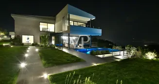 von_poll_real_estate_property_IT244151440_image_100