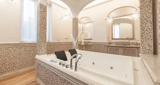 von_poll_real_estate_property_IT242941451_image_13