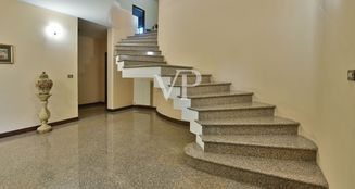 von_poll_real_estate_property_IT244921470_image_14