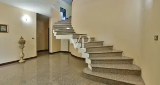 von_poll_real_estate_property_IT244921470_image_77