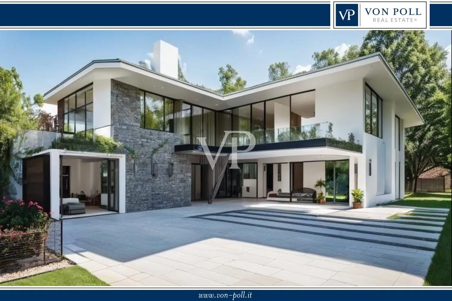 Maestosa villa con piscina immersa in un parco di proprietà