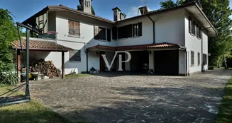 von_poll_real_estate_property_IT244921470_image_113