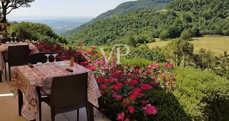 von_poll_real_estate_property_IT244921469_image_2