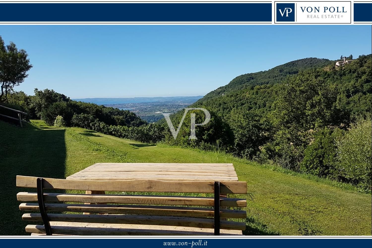 Agroturismo en las colinas de Salodi con vistas al lago