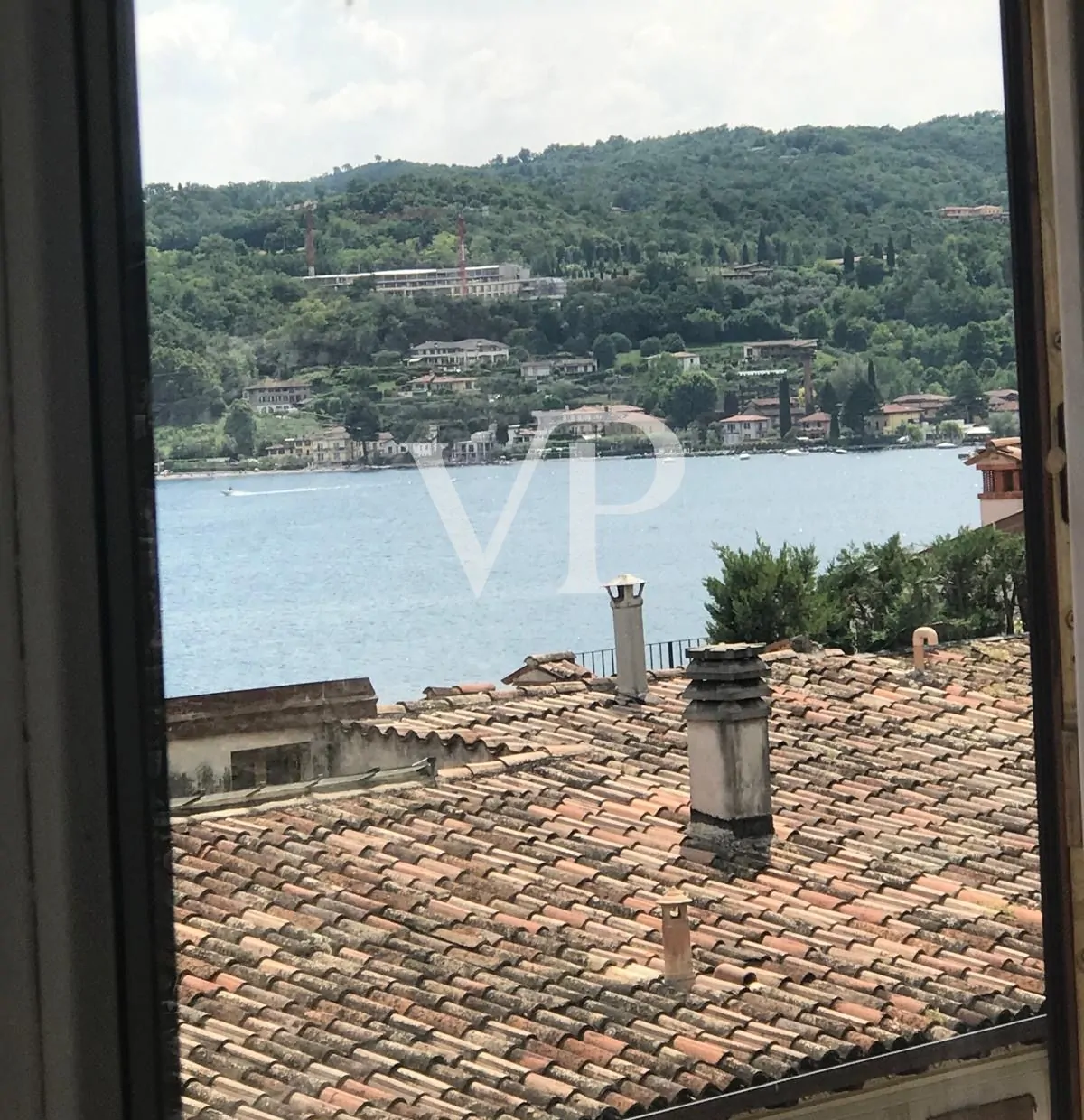 Gorgeous penthouse in downtown