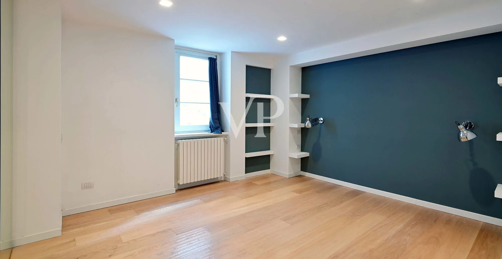 Gorgeous penthouse in downtown