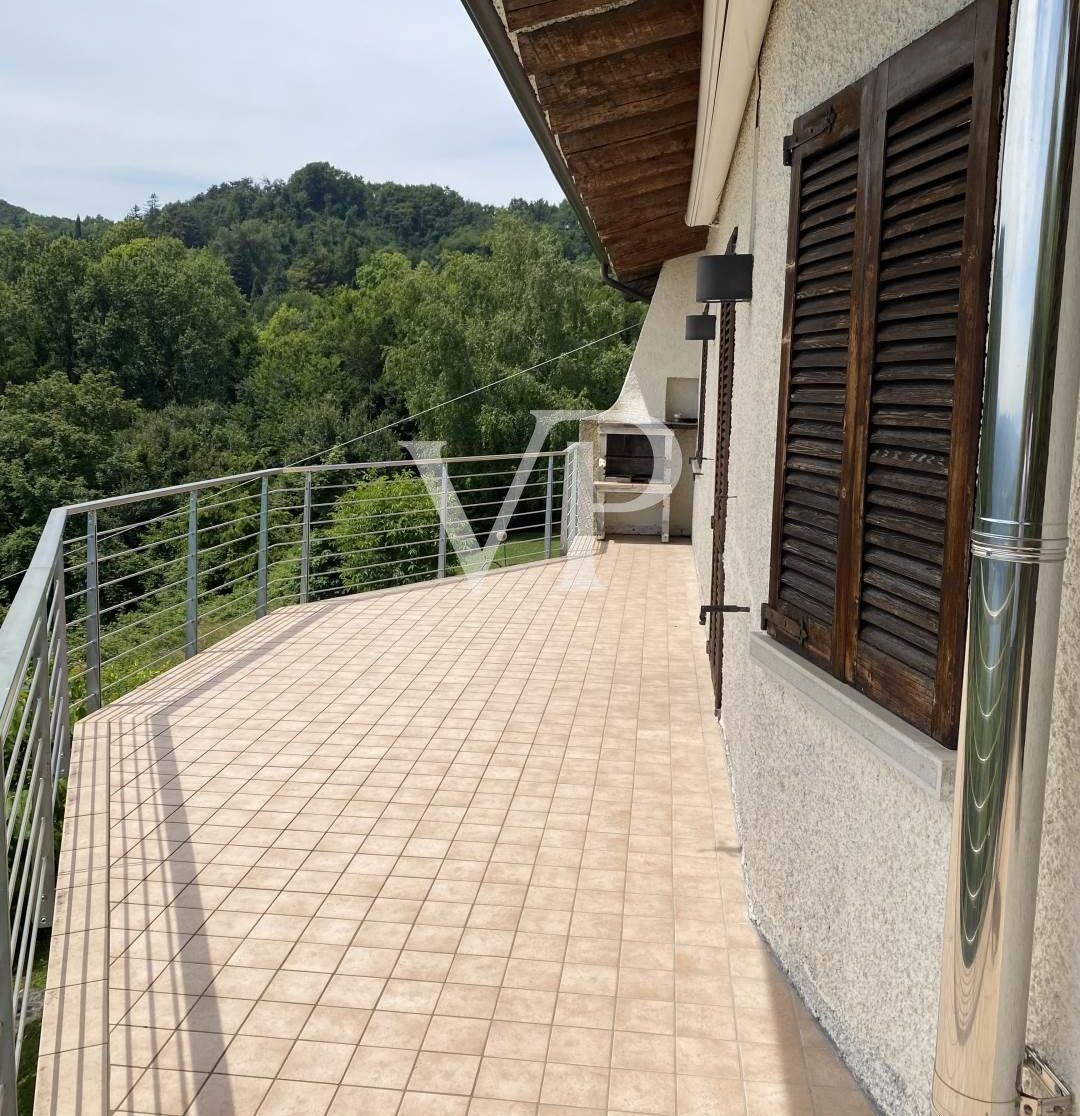 Villa con panorama incantevole sul lago di Garda