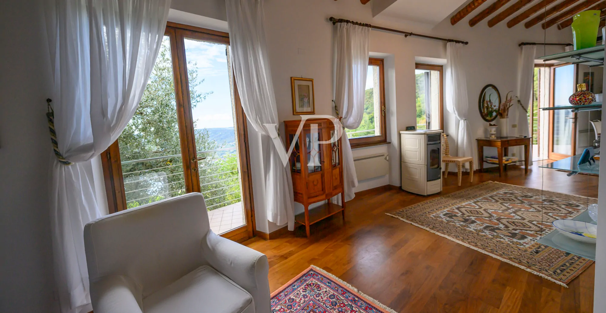 Villa mit zauberhaftem Blick auf den Gardasee