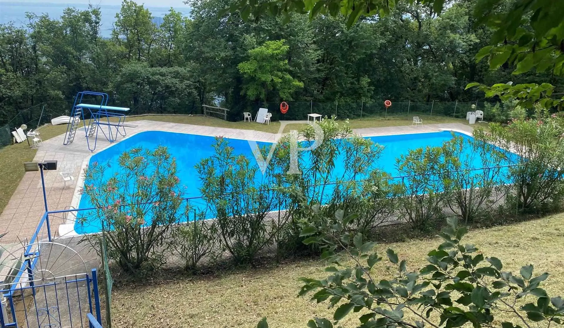 Villa mit zauberhaftem Blick auf den Gardasee