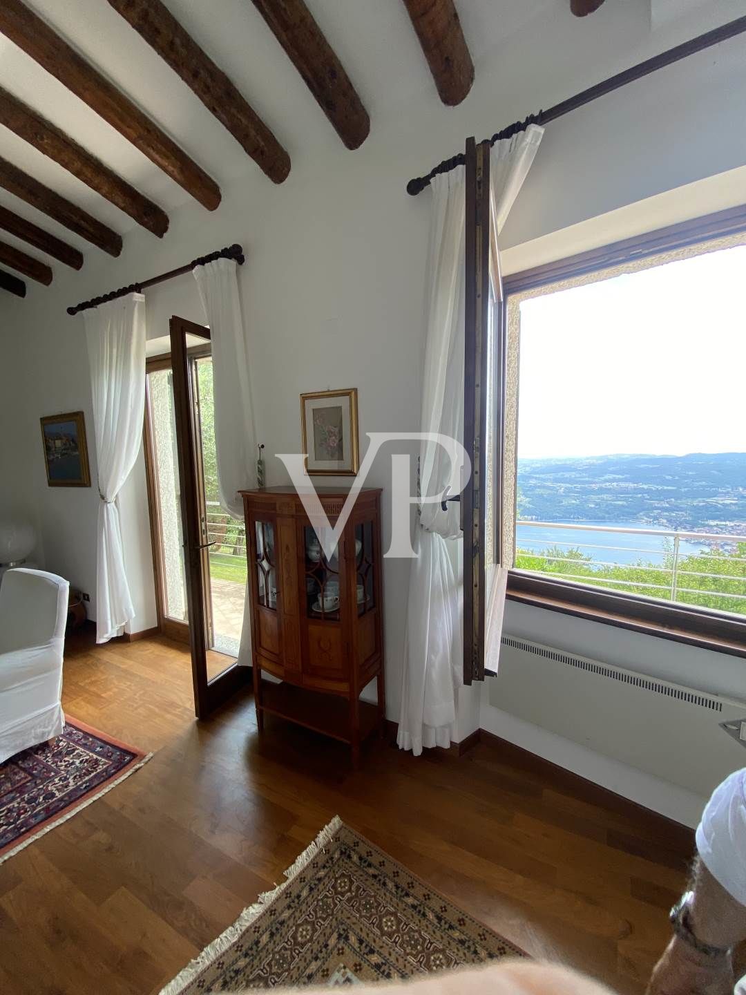 Villa con panorama incantevole sul lago di Garda