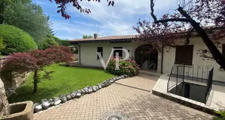 von_poll_real_estate_property_IT244921524_image_60