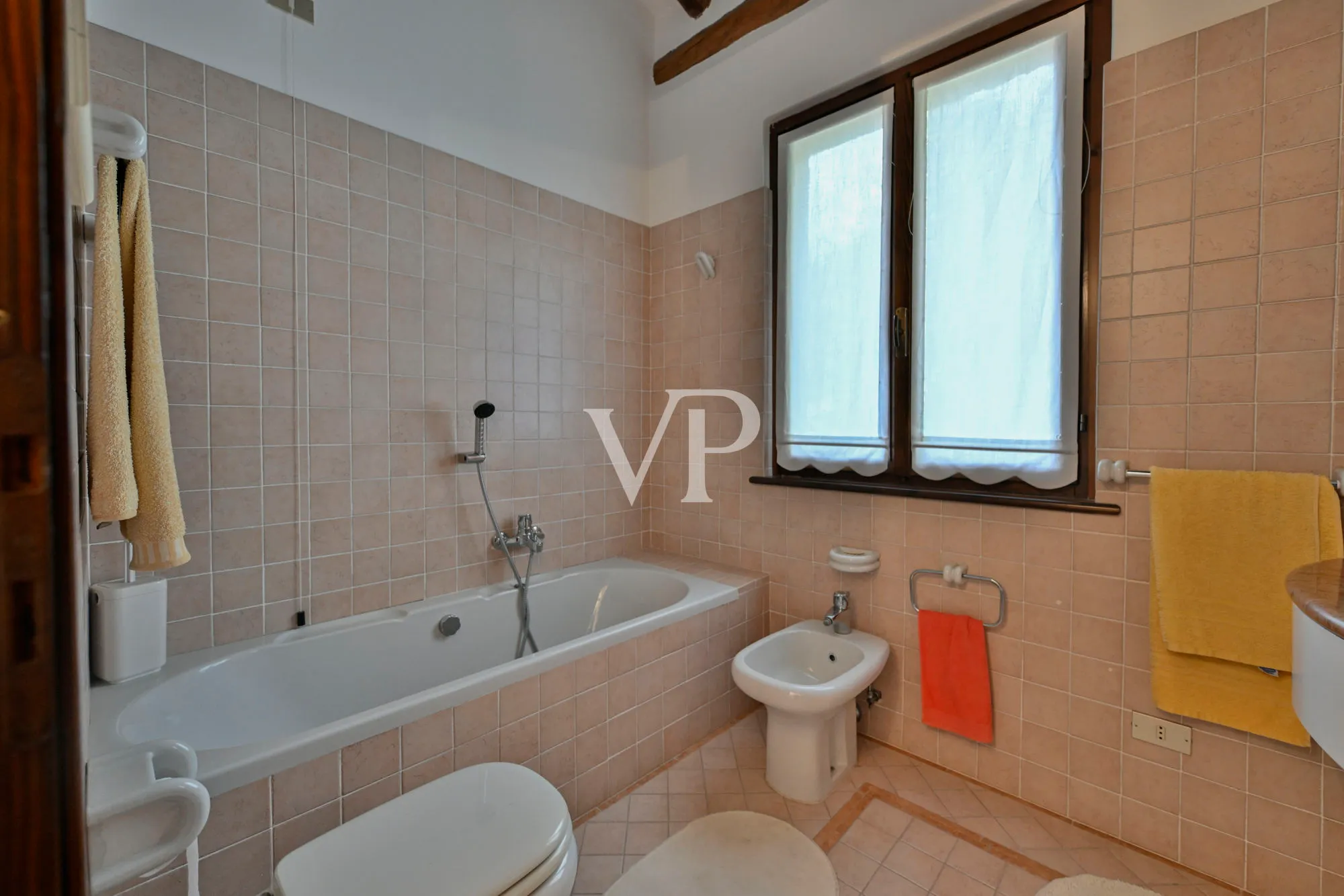 Villa con panorama incantevole sul lago di Garda