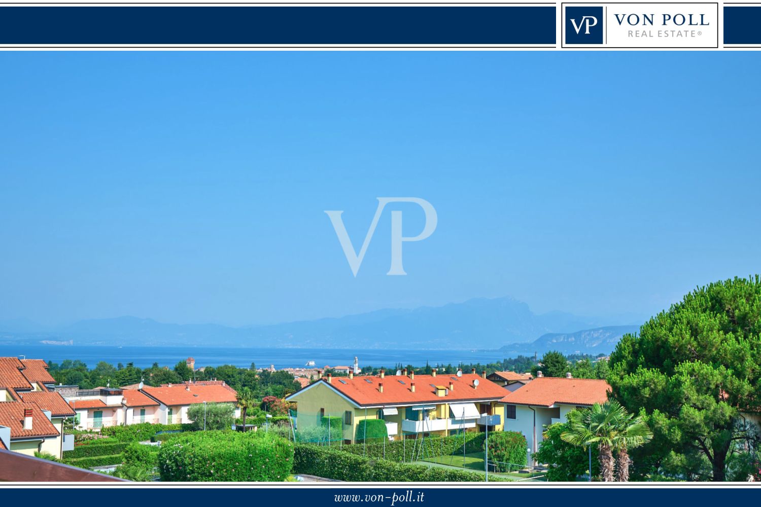 Encantador piso dúplex con vistas panorámicas al lago en una ubicación céntrica