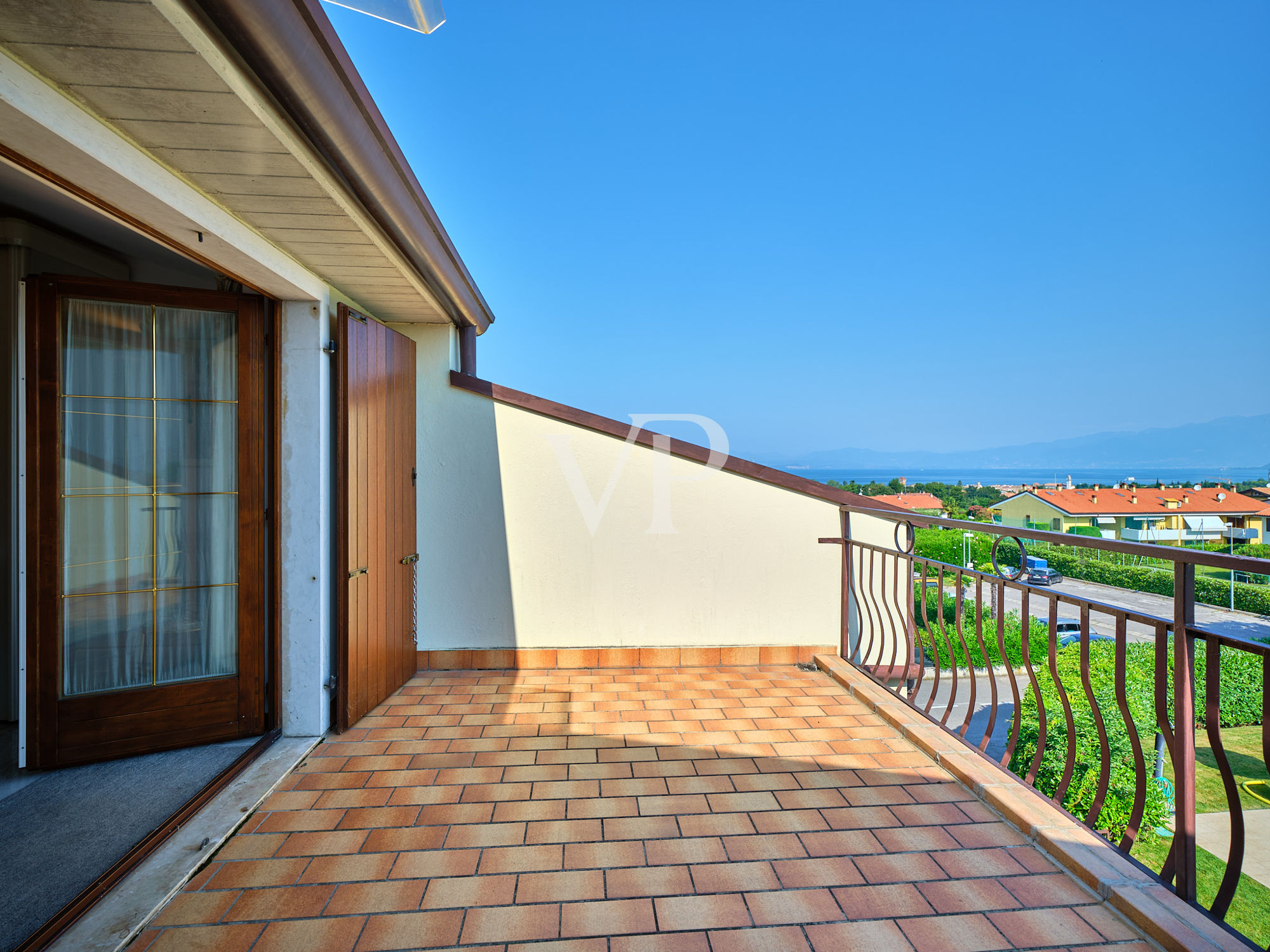 Charmante Duplexwohnung mit Panorama Seeblick in zentrumsnaher Lage