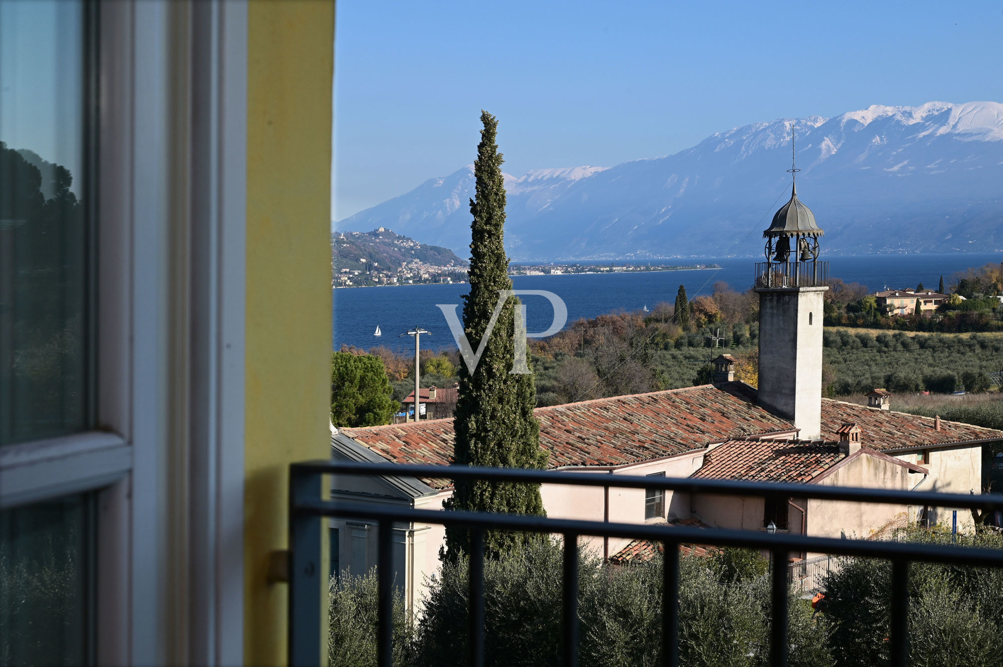 Superbe penthouse avec vue sur le lac