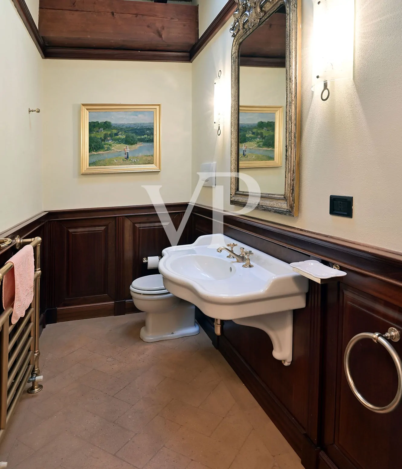 Gorgeous lake view penthouse