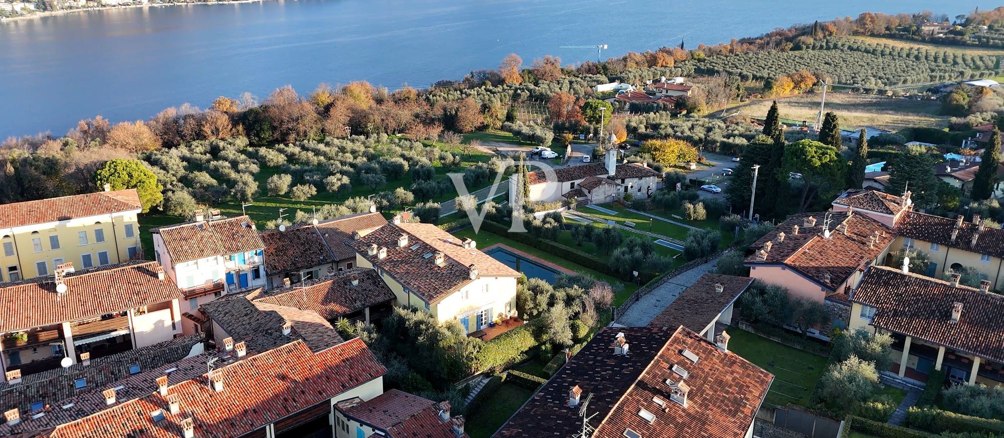 Splendido attico vista lago